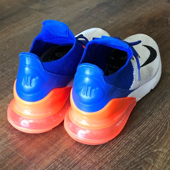 Nike Air Max 270 Flyknit - Picture 2 of 4